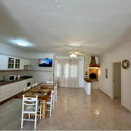 Vakantiehuis Casa Alba De 3 Y Terraza *
